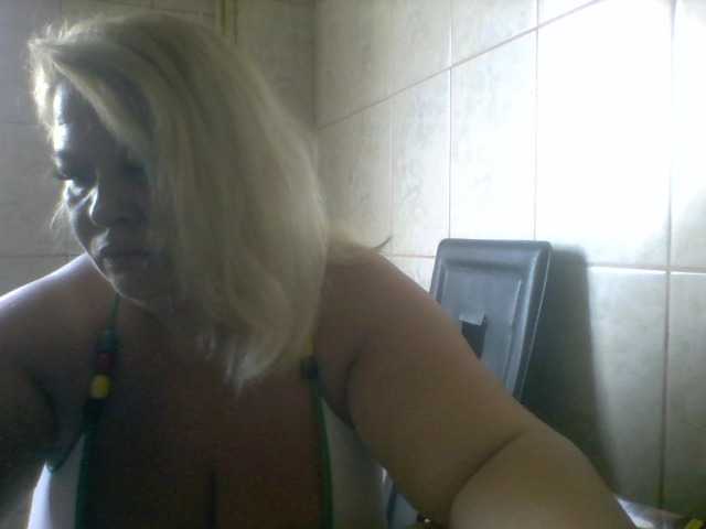 Live sex webcam photo for AriannaMilf #288065084