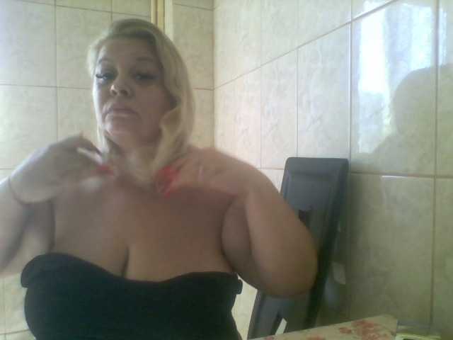 Live sex webcam photo for AriannaMilf #288065088