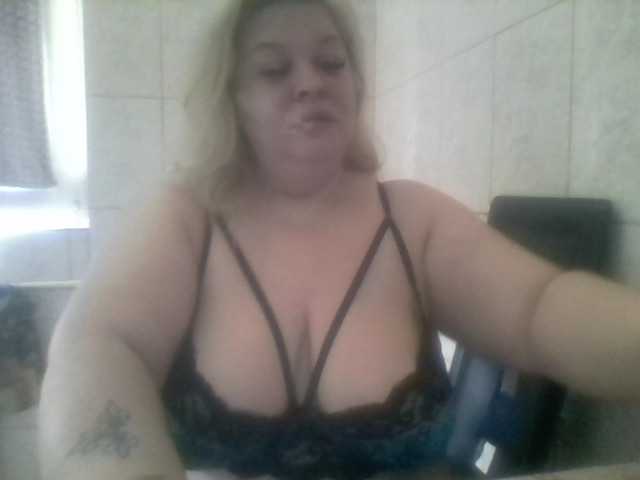 Live sex webcam photo for AriannaMilf #287004343