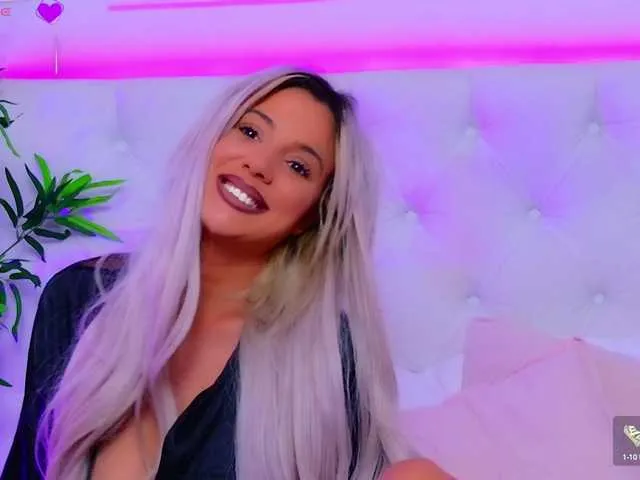 Live sex webcam photo for AriannaSins #291604833