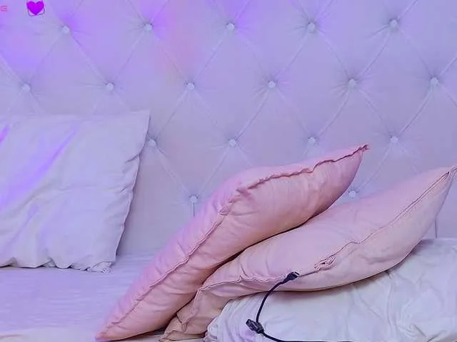 Live sex webcam photo for AriannaSins #291709544