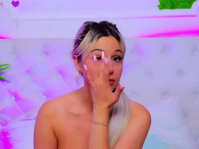 Live sex webcam photo for AriannaSins #291786361