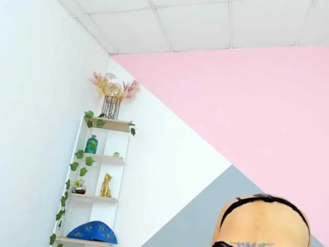Live sex webcam photo for AriannaTorres #288026436