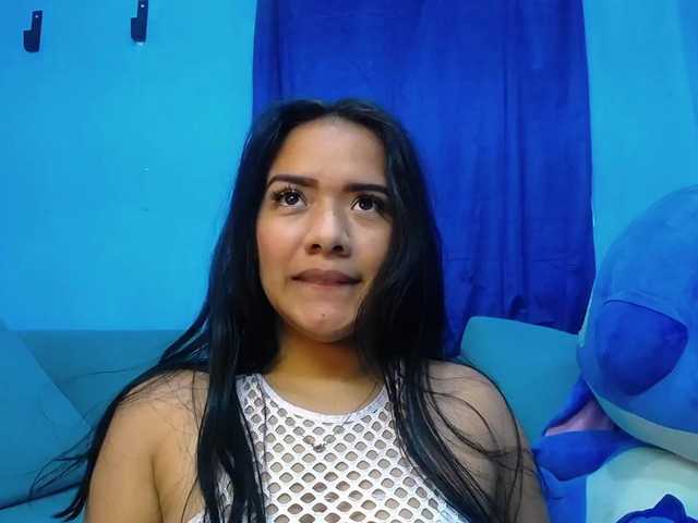 Live sex webcam photo for Ariannasagit #273965036