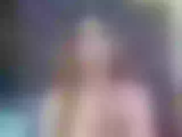 Live sex webcam photo for AriatnaLogan #276588389