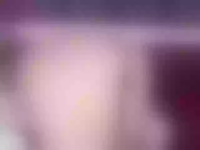 Live sex webcam photo for AriatnaLogan #277085578