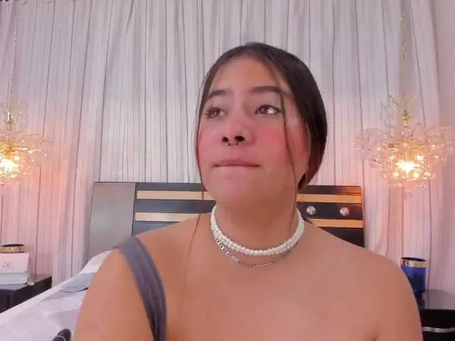 Live sex webcam photo for AricherBunny #273758296