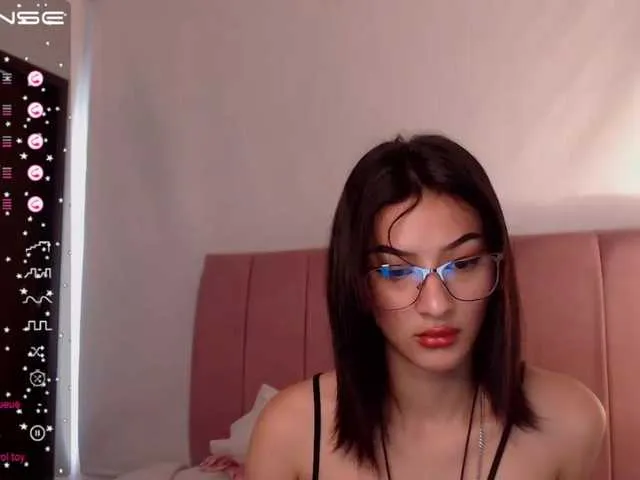 Live sex webcam photo for Ariel-Cute #275677679