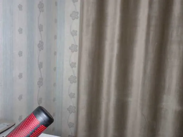 Live sex webcam photo for Ariel006 #271727240