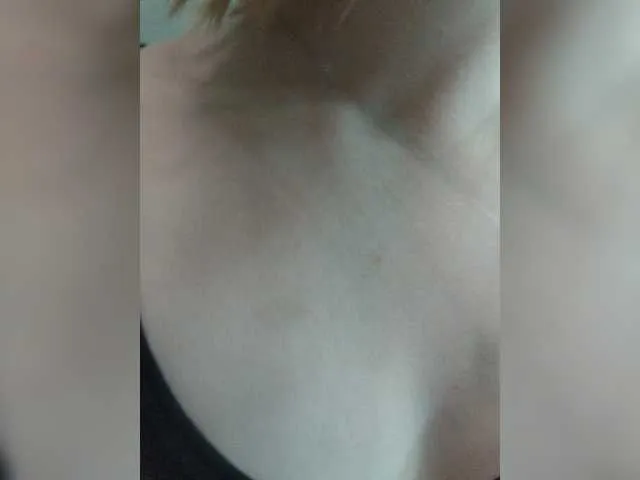 Live sex webcam photo for Ariel006 #271978852