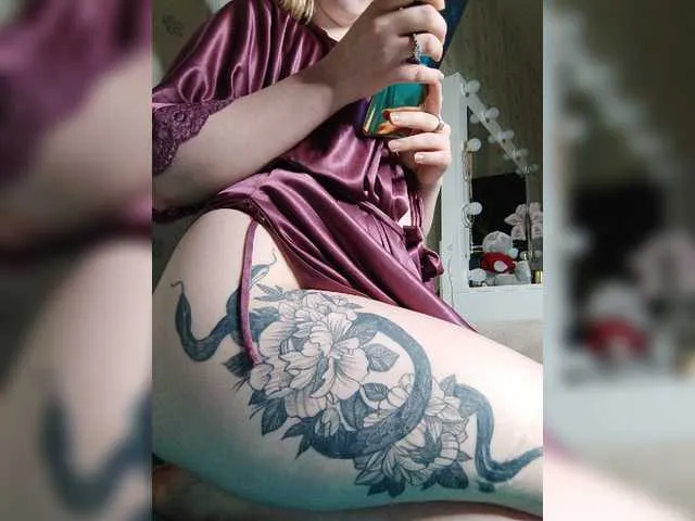 Live sex webcam photo for Ariel006 #272116380