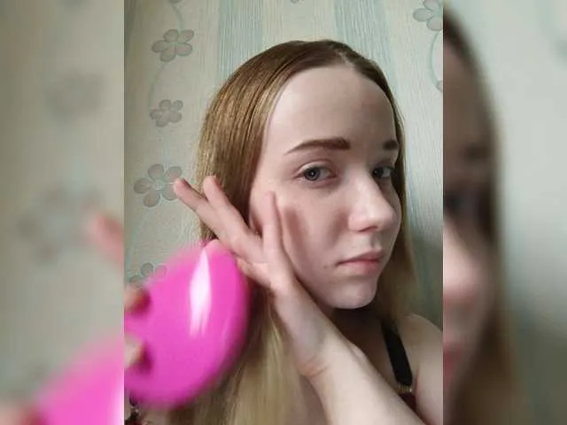 Live sex webcam photo for Ariel006 #273149633