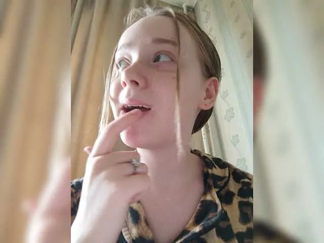 Live sex webcam photo for Ariel006 #273290957