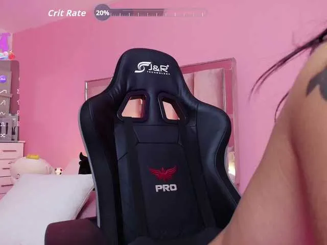 Live sex webcam photo for ArielMoore #291625748