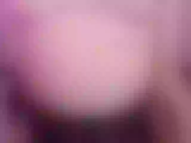 Live sex webcam photo for ArielMoore #292287092