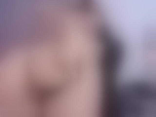 Live sex webcam photo for ArielMoore #294179989