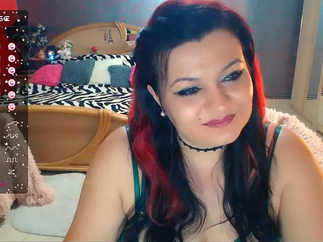 Live sex webcam photo for Ariellefoxy #290295097