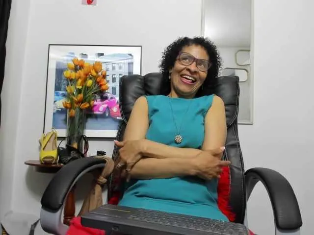 Live sex webcam photo for Aries-Mature #292209940