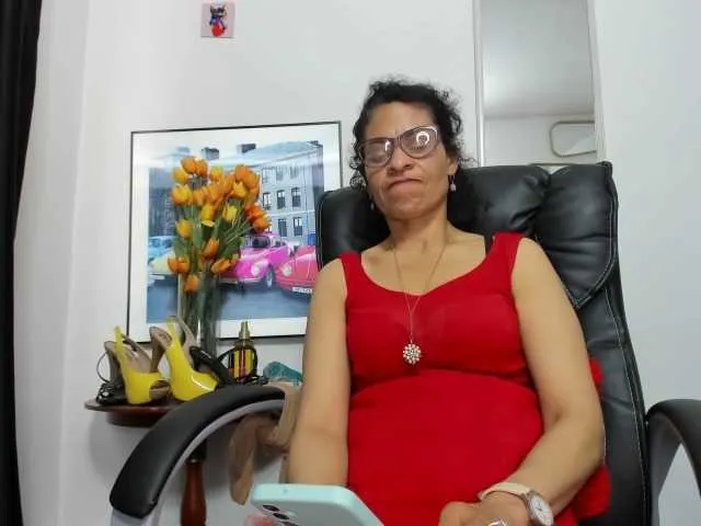 Live sex webcam photo for Aries-Mature #292322692