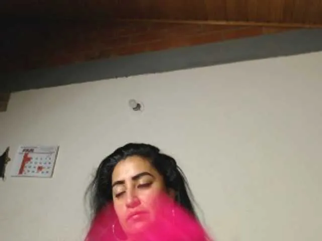 Live sex webcam photo for Aries-arial #275907971