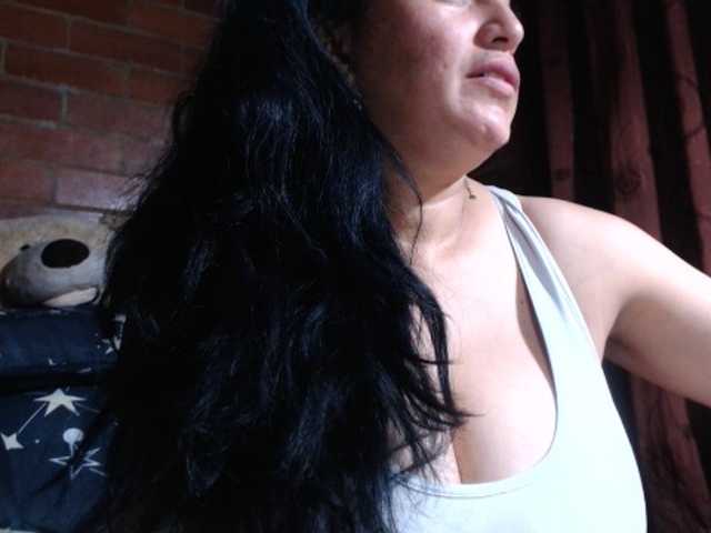 Live sex webcam photo for Aries-arial #276103614