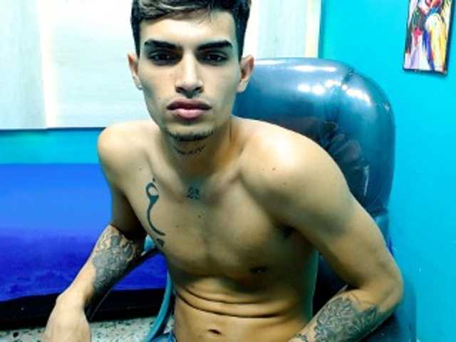Live sex webcam photo for AriesxKing #289753744
