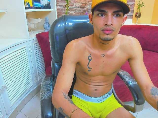 Live sex webcam photo for AriesxKing #290285038