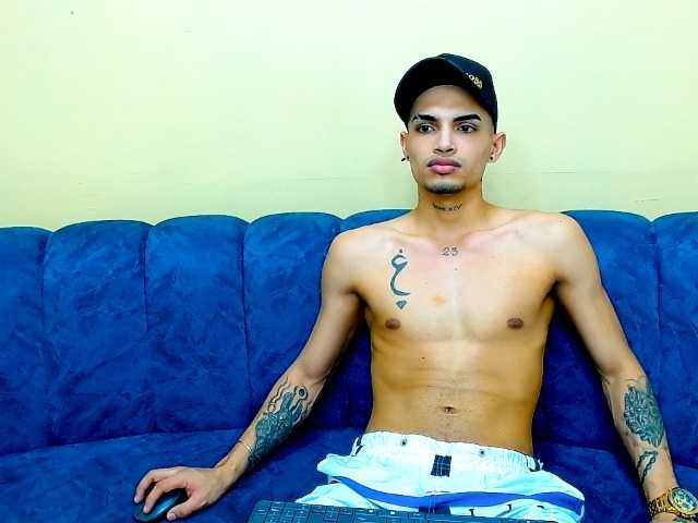 Live sex webcam photo for AriesxKing #290338690