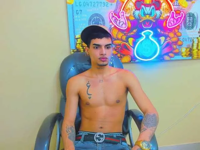 Live sex webcam photo for AriesxKing #291321628