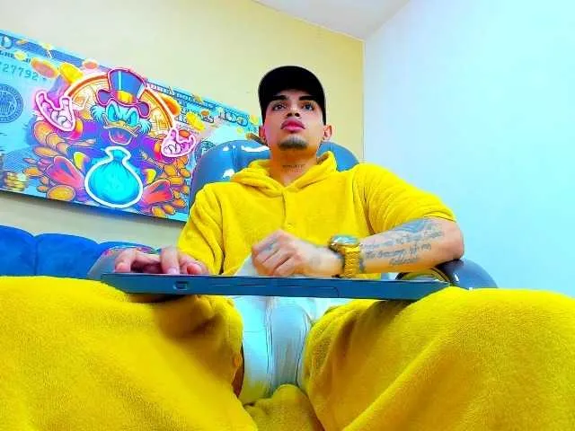 Live sex webcam photo for AriesxKing #291351252