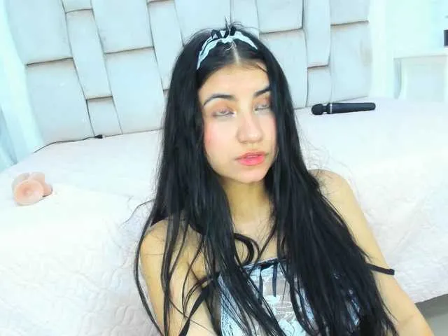 Live sex webcam photo for Ariiel-Castillo #275731902