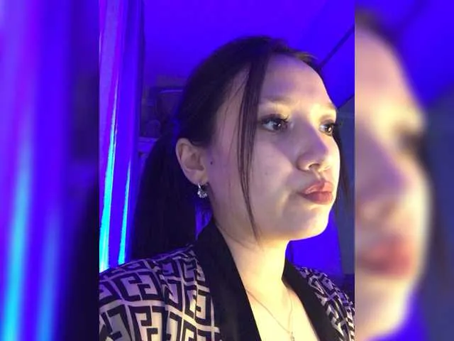 Live sex webcam photo for Arina979797 #277513175