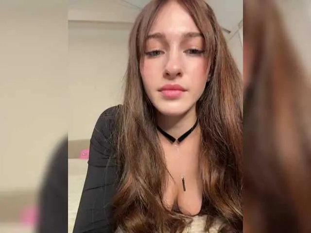 Live sex webcam photo for ArinaSmile #294303007