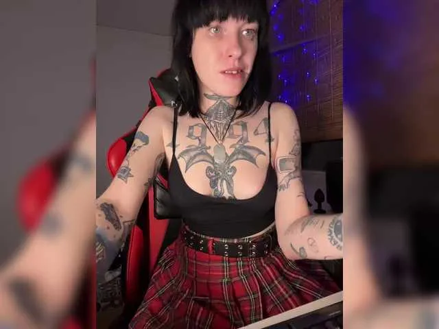 Live sex webcam photo for ArinaTheKink #290921678