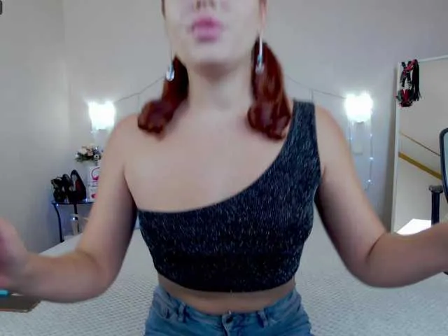 Live sex webcam photo for ArinkaAstahova #275838479