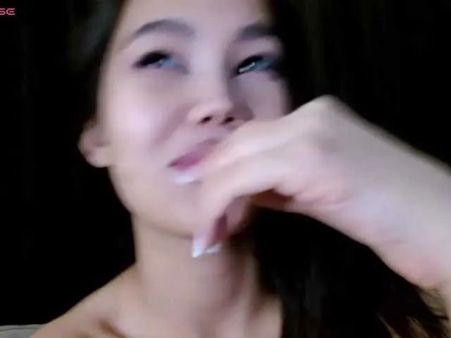 Live sex webcam photo for Arinxxo #288043710