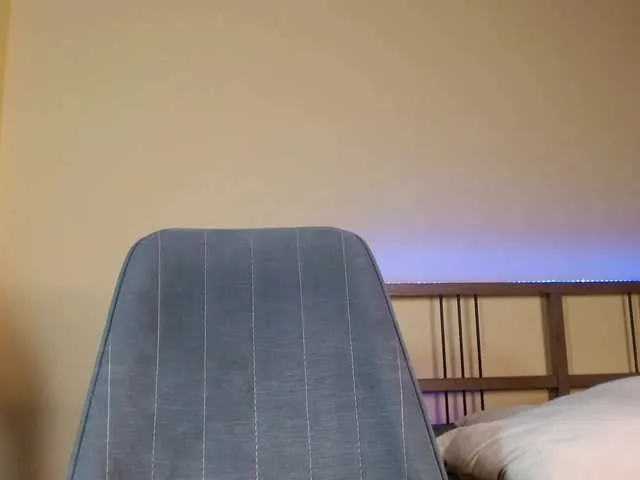 Live sex webcam photo for Arinxxo #288043789