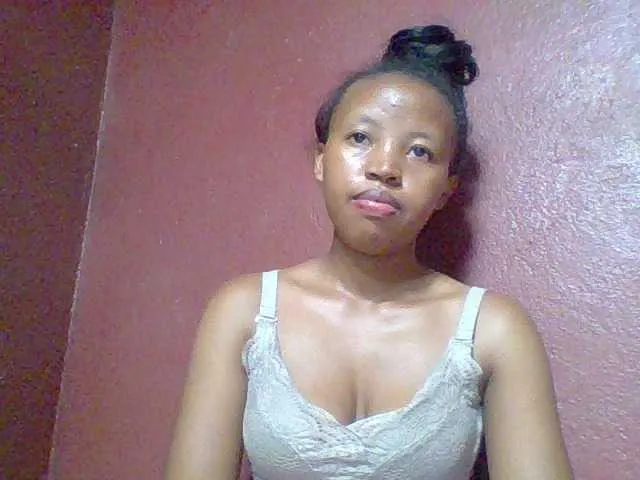 Live sex webcam photo for Arisoah #277414007