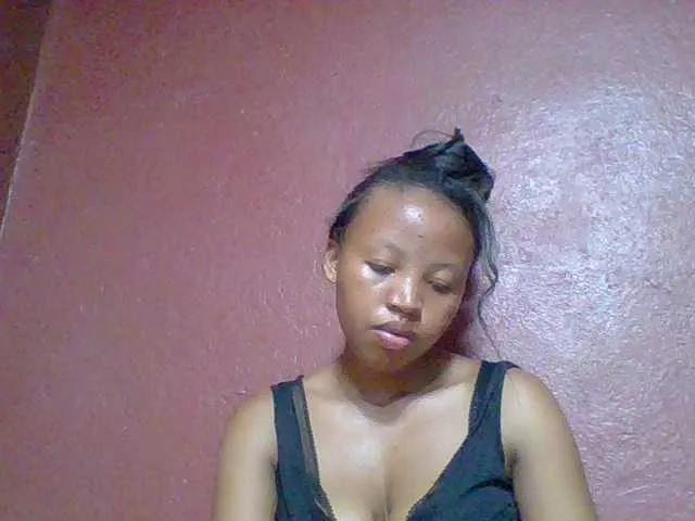 Live sex webcam photo for Arisoah #277437132