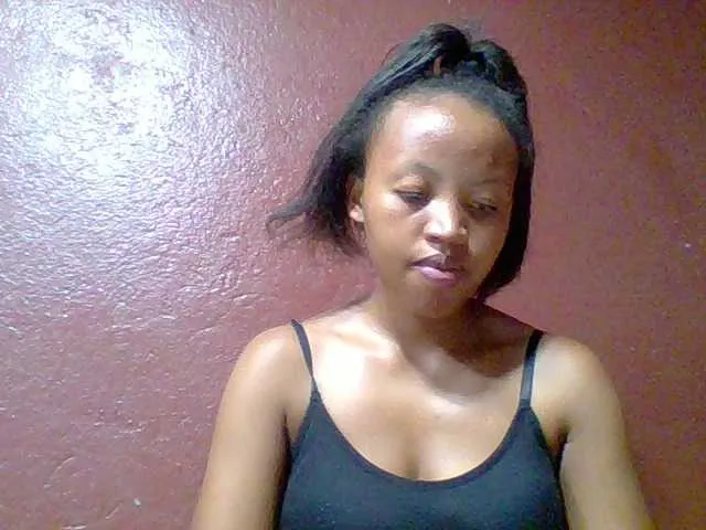 Live sex webcam photo for Arisoah #277484338