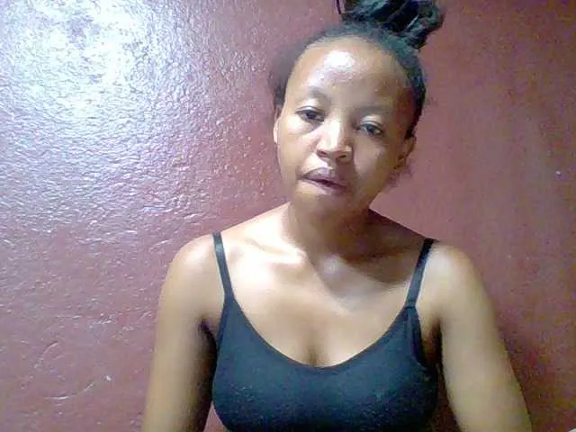 Live sex webcam photo for Arisoah #277489543