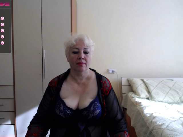 Live sex webcam photo for ArlinaBBW #272236727