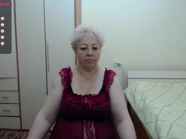 Live sex webcam photo for ArlinaBBW #272838332