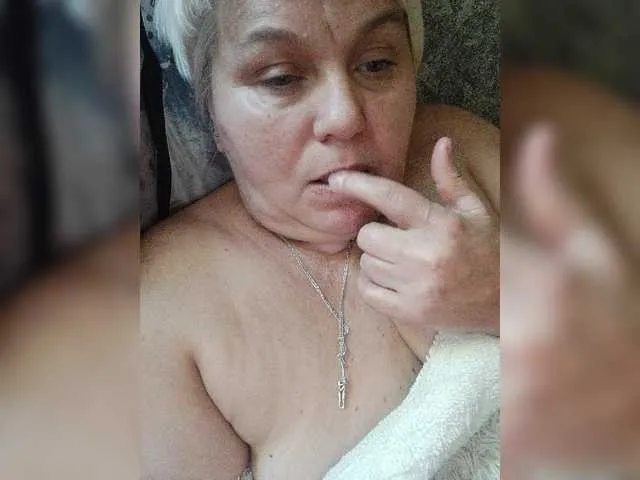 Live sex webcam photo for Arlisaac #276292392