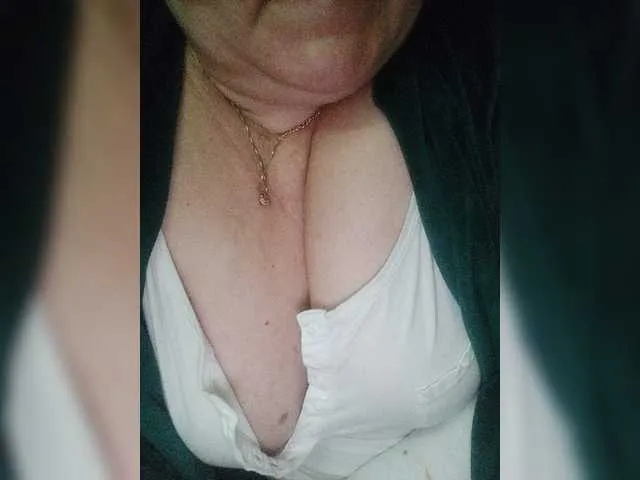 Live sex webcam photo for Arlisaac #277084049