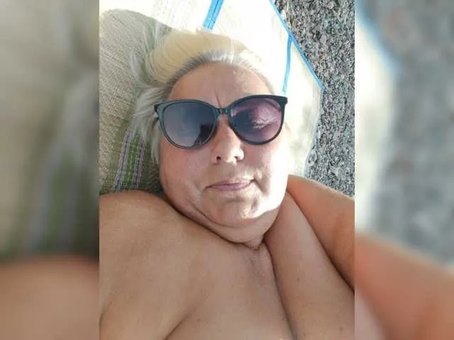 Live sex webcam photo for Arlisaac #278174643