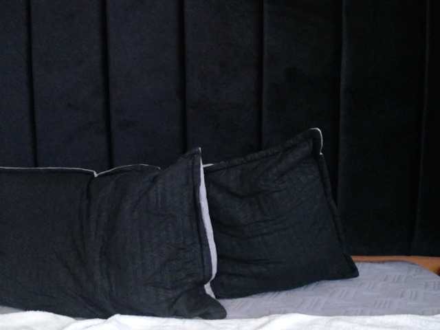 Live sex webcam photo for Arnolld- #275864270