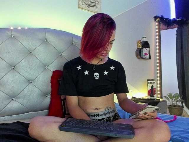 Live sex webcam photo for aron-cruz #273195227