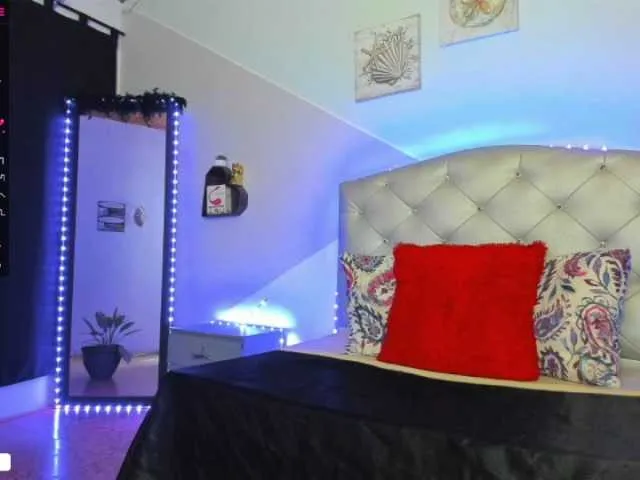 Live sex webcam photo for aron-cruz #273567694