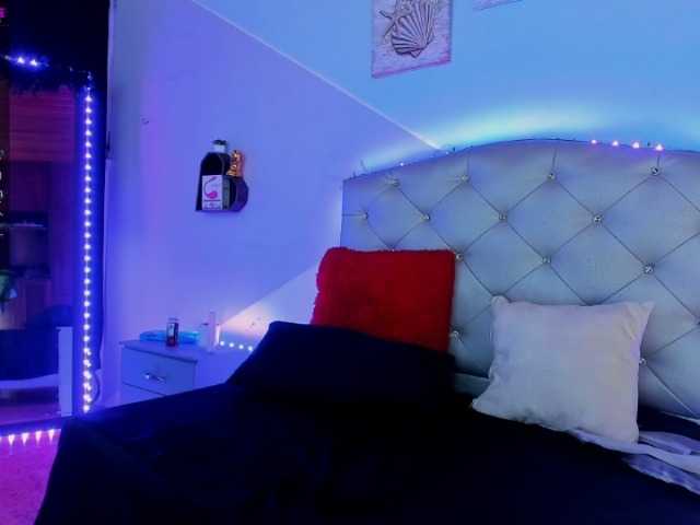 Live sex webcam photo for aron-cruz #273770098